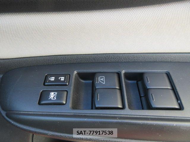 Nissan NOTE 2017-05 6752740-20