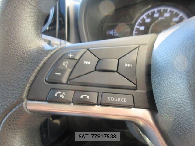 Nissan NOTE 2017-05 6752740-21