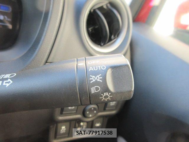 Nissan NOTE 2017-05 6752740-22