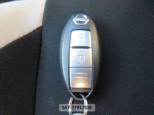 Nissan NOTE 2017-05 6752740-24