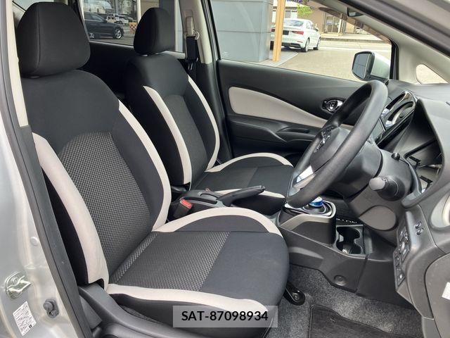 Nissan NOTE 2019-05 6752732-9