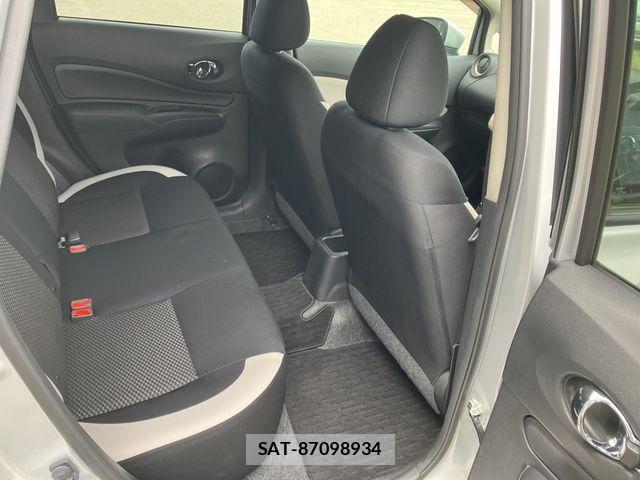 Nissan NOTE 2019-05 6752732-12