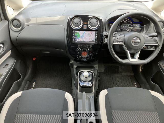 Nissan NOTE 2019-05 6752732-17