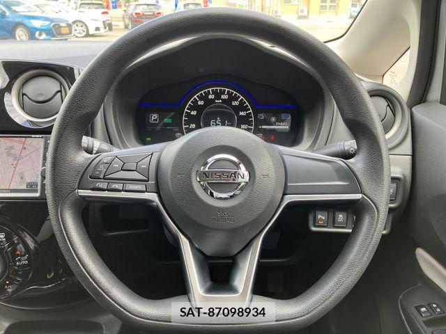 Nissan NOTE 2019-05 6752732-23