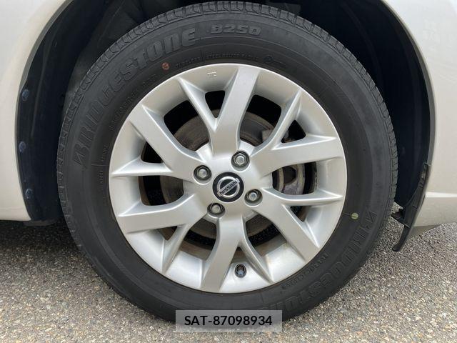 Nissan NOTE 2019-05 6752732-29