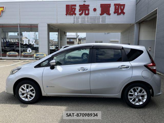 Nissan NOTE 2019-05 6752732-7