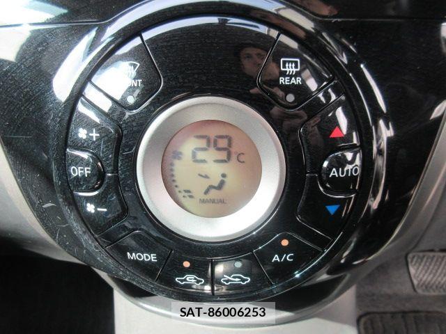 Nissan NOTE 2013-07 6752751-11