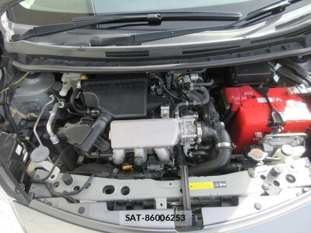 Nissan NOTE 2013-07 6752751-15