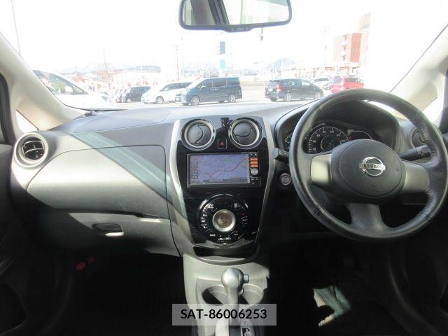 Nissan NOTE 2013-07 6752751-1