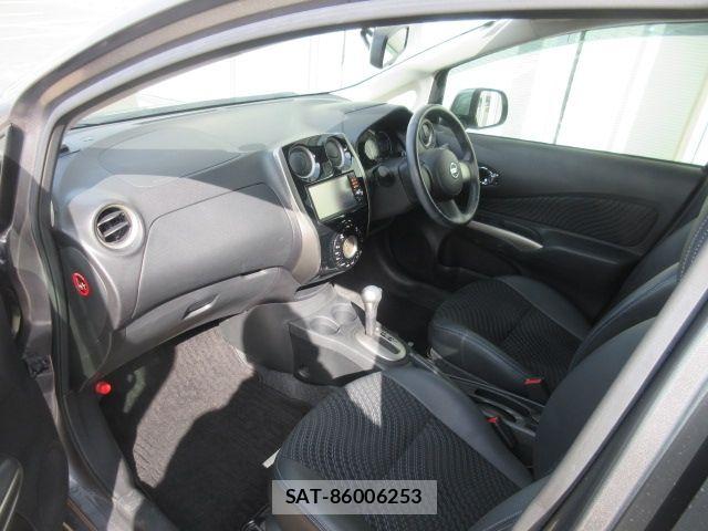 Nissan NOTE 2013-07 6752751-5