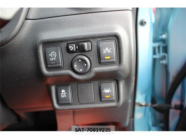 Nissan NOTE 2015-03 6752758-11