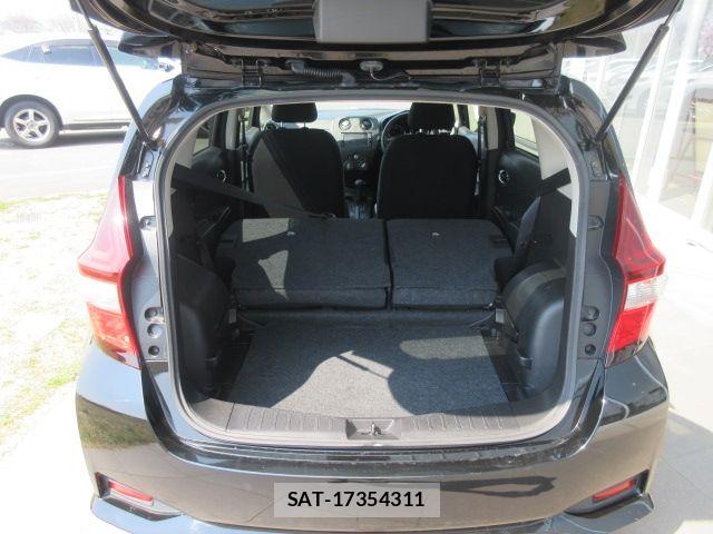 Nissan NOTE 2017-05 6752739-9