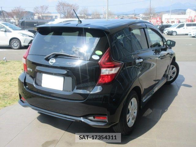 Nissan NOTE 2017-05 6752739-2