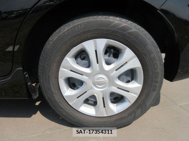 Nissan NOTE 2017-05 6752739-7
