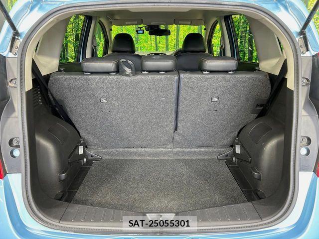 Nissan NOTE 2015-10 6752748-9
