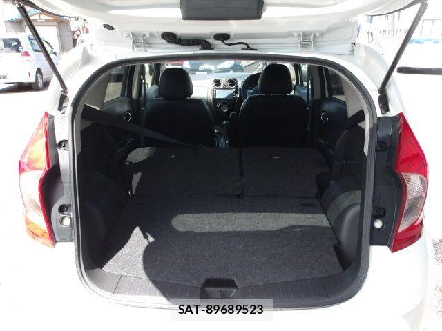 Nissan NOTE 2013-04 6752752-9