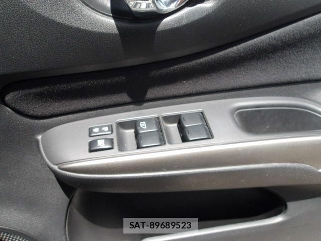 Nissan NOTE 2013-04 6752752-19