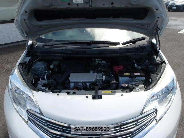 Nissan NOTE 2013-04 6752752-24
