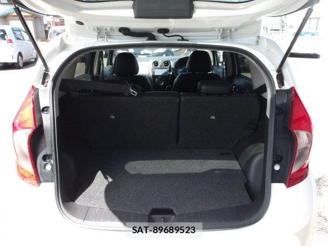 Nissan NOTE 2013-04 6752752-8