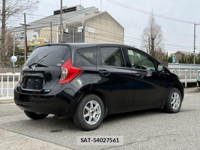 Nissan NOTE 2015-02 6791390-4