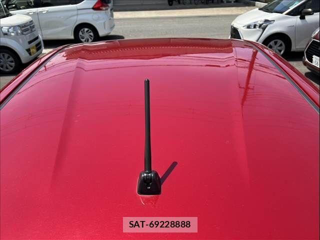 Nissan NOTE 2017-05 6816343-10