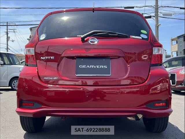 Nissan NOTE 2017-05 6816343-8