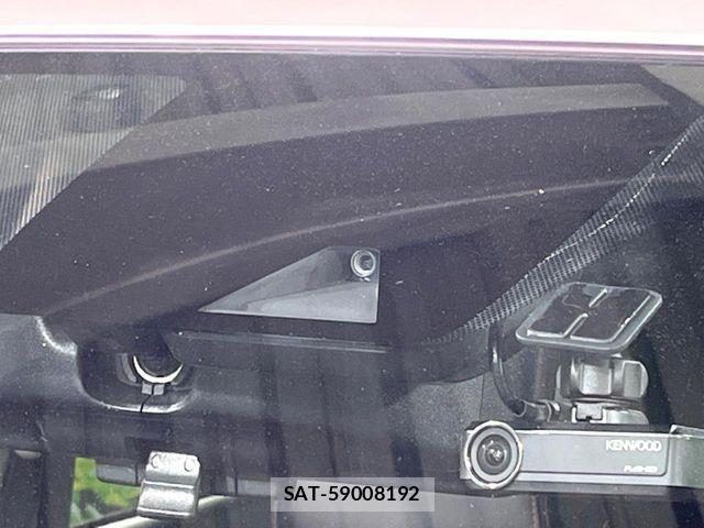 Nissan NOTE 2018-07 6816320-4