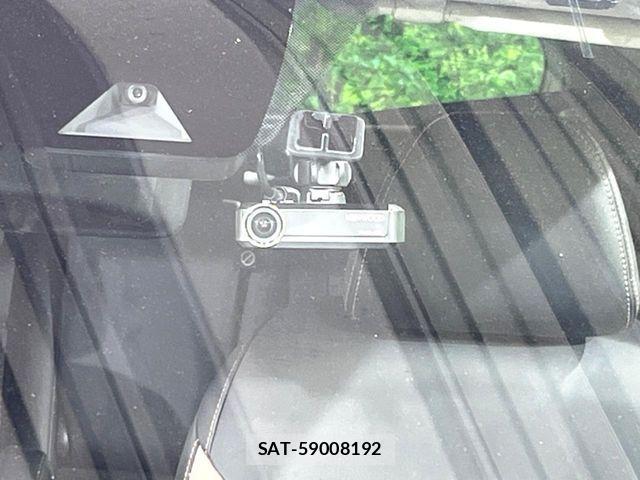 Nissan NOTE 2018-07 6816320-5