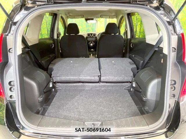 Nissan NOTE 2017-11 6816338-9