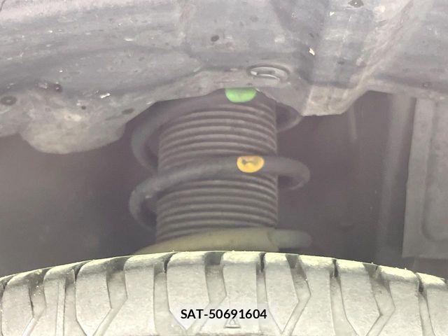 Nissan NOTE 2017-11 6816338-19