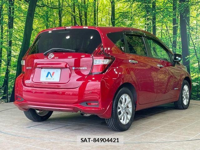 Nissan NOTE 2018-07 6816323-17