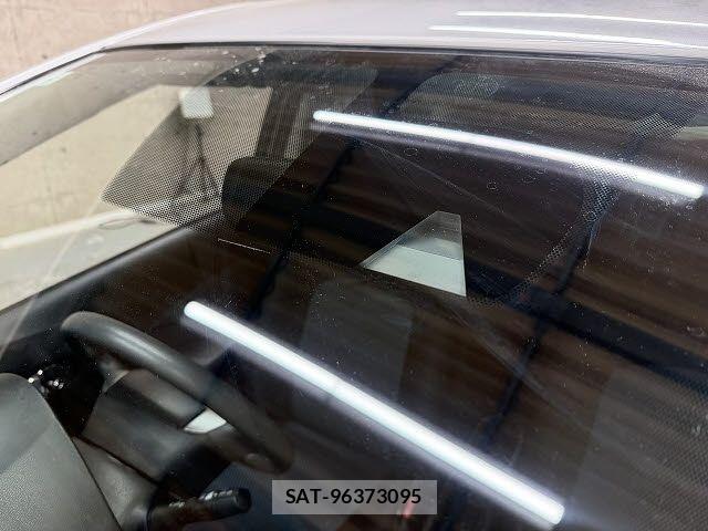 Nissan NOTE 2016-05 6816351-14