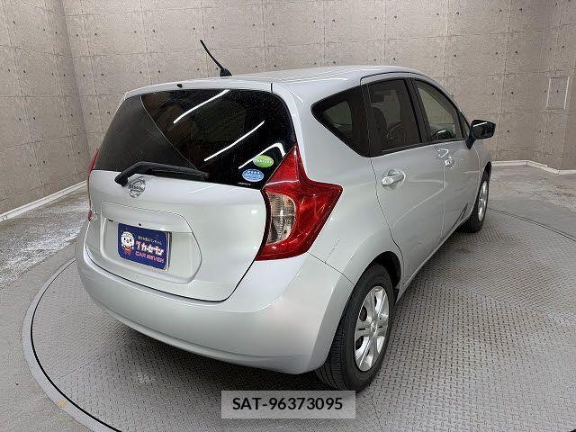 Nissan NOTE 2016-05 6816351-3