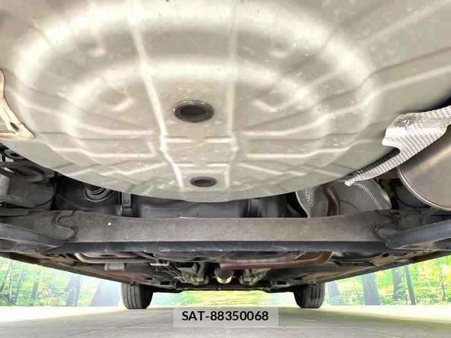 Nissan NOTE 2015-06 6816350-18