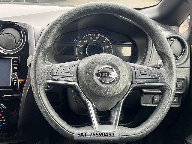 Nissan NOTE 2018-09 6816331-13