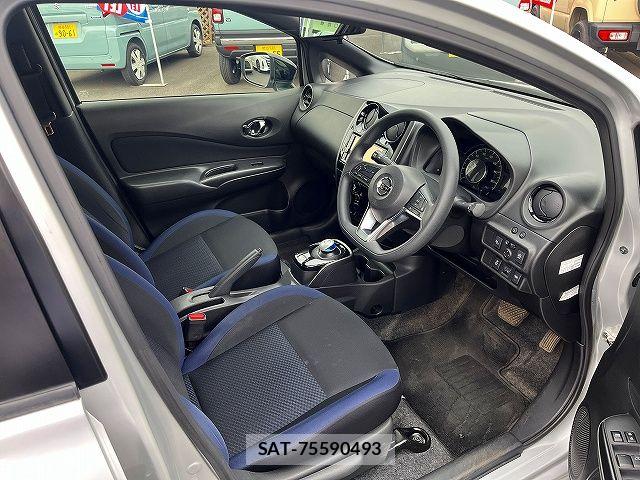 Nissan NOTE 2018-09 6816331-3