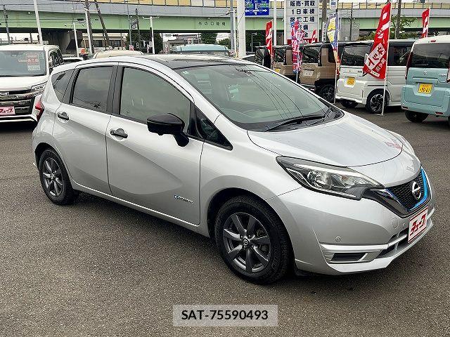 Nissan NOTE 2018-09 6816331-6