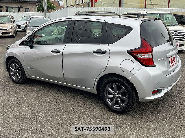 Nissan NOTE 2018-09 6816331-8