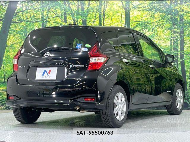 Nissan NOTE 2017-08 6816326-17