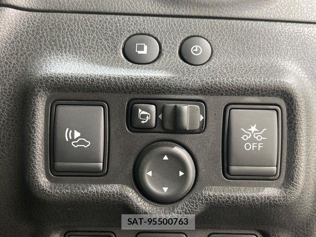 Nissan NOTE 2017-08 6816326-5