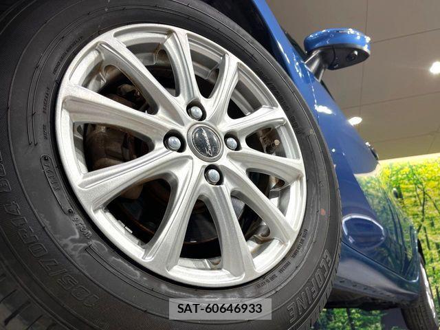 Nissan NOTE 2015-05 6816349-12