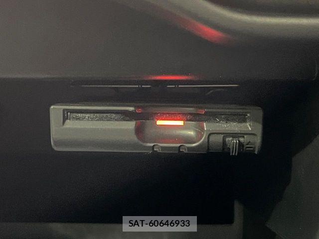 Nissan NOTE 2015-05 6816349-5