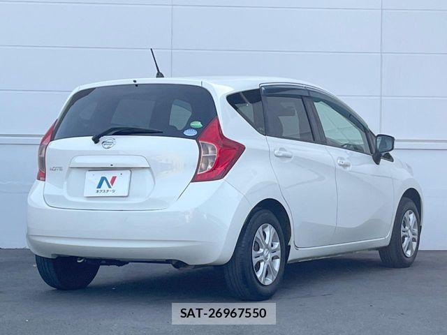 Nissan NOTE 2015-07 6816357-16