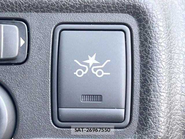 Nissan NOTE 2015-07 6816357-2