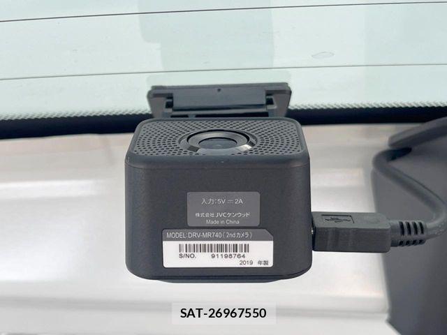 Nissan NOTE 2015-07 6816357-4