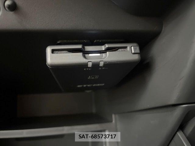 Nissan NOTE 2019-11 6816329-6