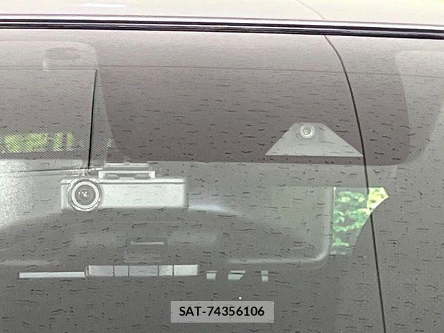 Nissan NOTE 2018-09 6816317-4