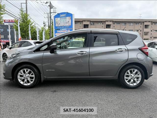 Nissan NOTE 2018-01 6910600-5