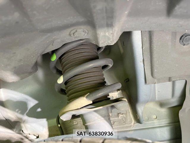 Nissan NOTE 2015-06 6910621-19