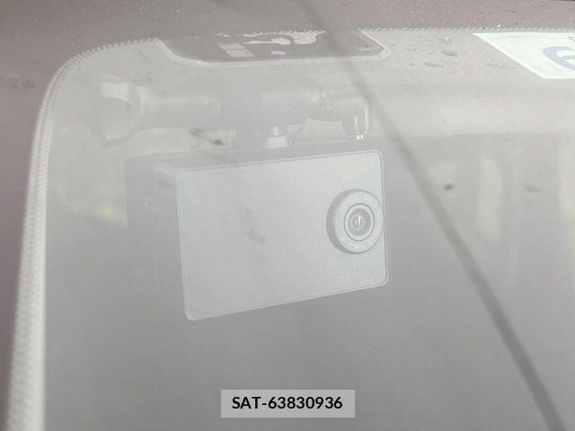 Nissan NOTE 2015-06 6910621-6